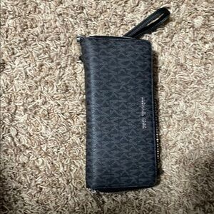 Elegant Black Wristlet Wallet